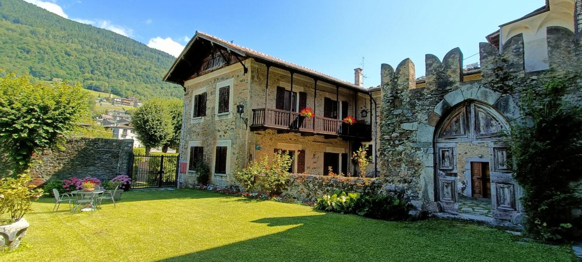 Palazzo Juvalta Bed & Breakfast Teglio Eksteriør bilde